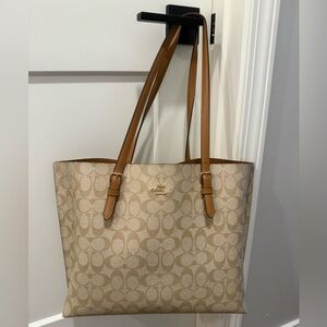 Coach Mollie Tote Bag